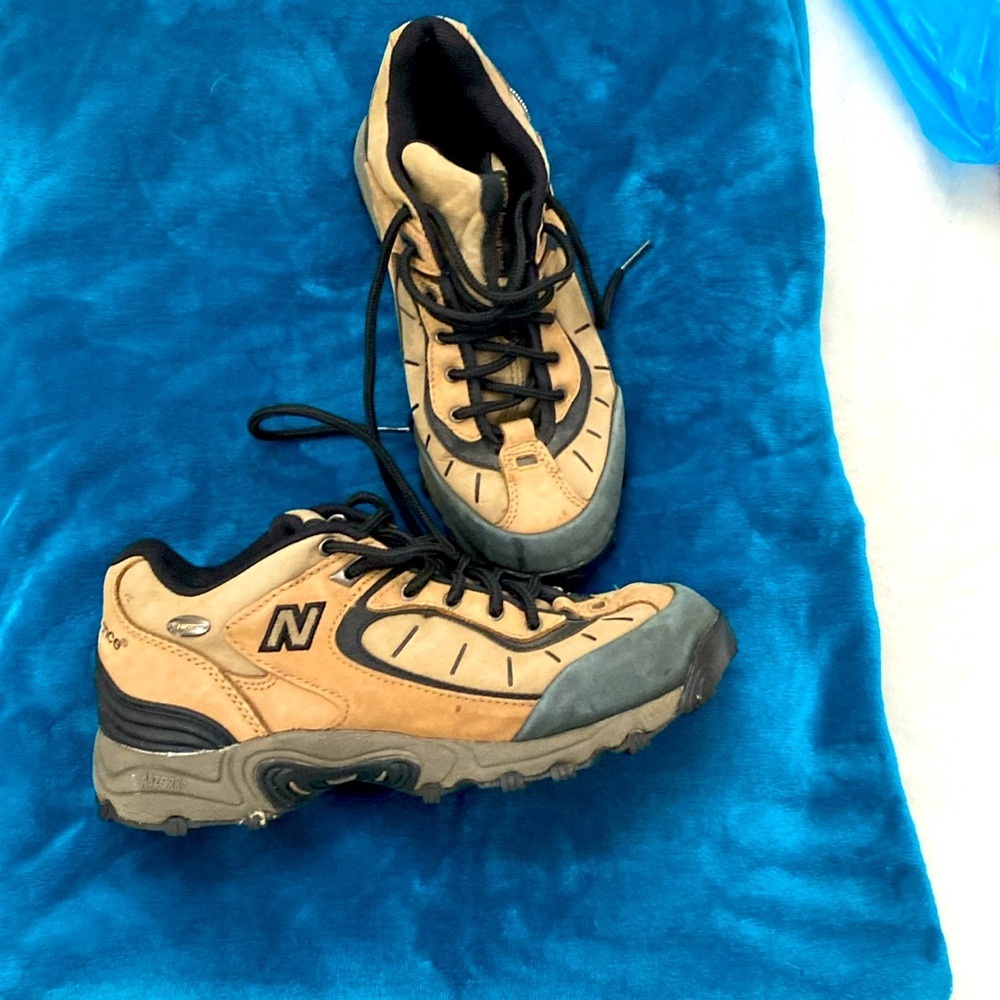 New Balance waterproof hiking shoe. Women’s size 8